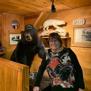 Meet your Posher, Joy